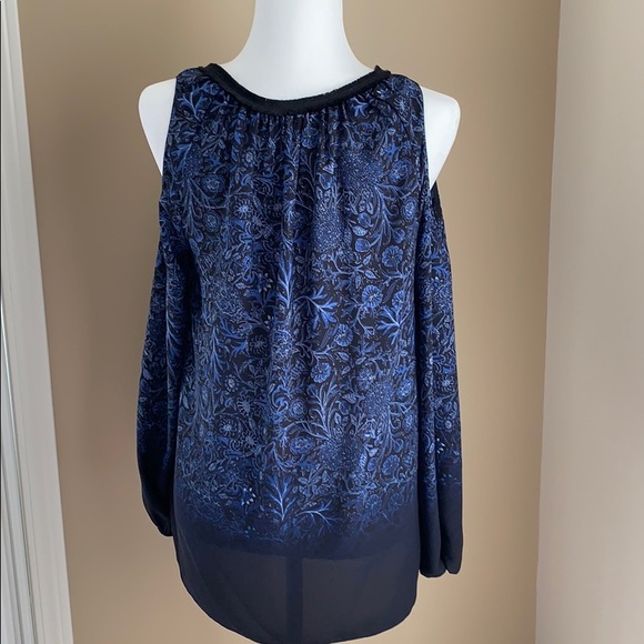 Shirt - Picture 6 of 9